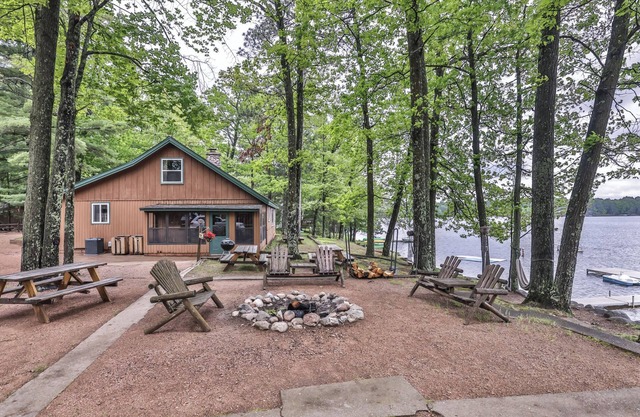 Estrold's Resort- Popple Cabin
