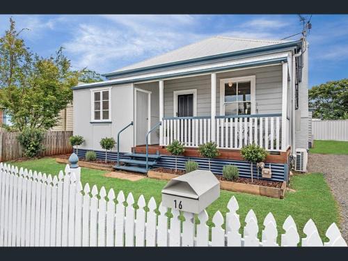 Eton Cottage - Central Boutique Stay