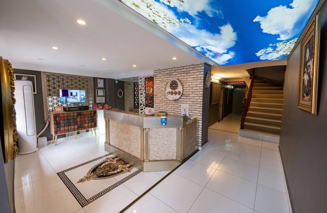 Evin Suit Hotel