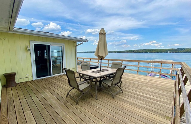 Excellent FingerLakes- Owasco Lake Vacation Rental
