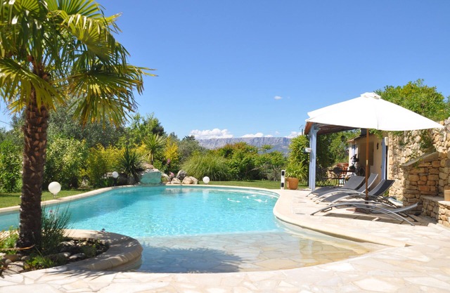 Exceptional - Property with full view of Mont Ste Victoire