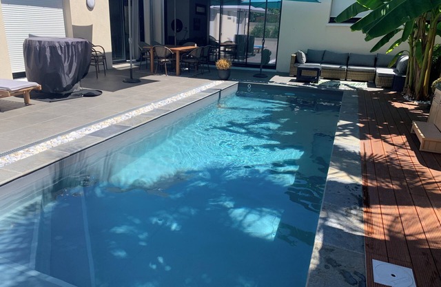 Exceptional villa with pool and spa in the heart of the Dordogne capital