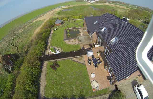 Exclusive holiday home, directly at the sea, pets welcome, no smoking