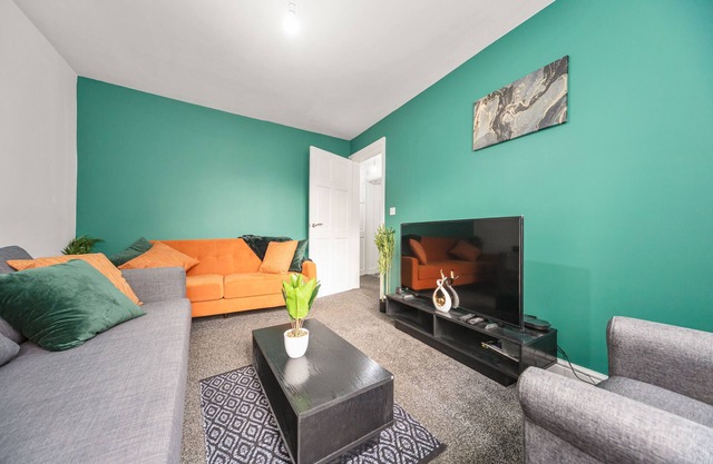 Exclusive house for contractors and families