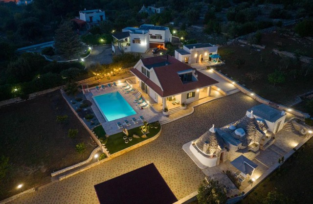 exclusive luxury villa monte pompilio