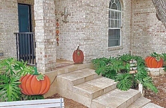 Exclusive Private Home - Flexible 1-4 Bedrooms
