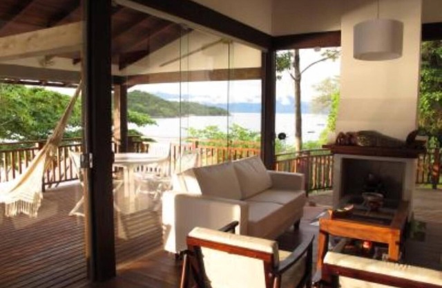 Exclusive Sea front Villa - by boat from Paraty