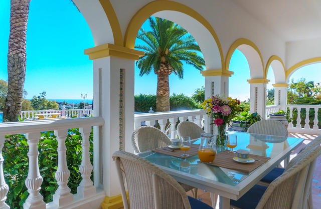 Exclusive villa in Mijas with impressive views, private pool & amazing gardens