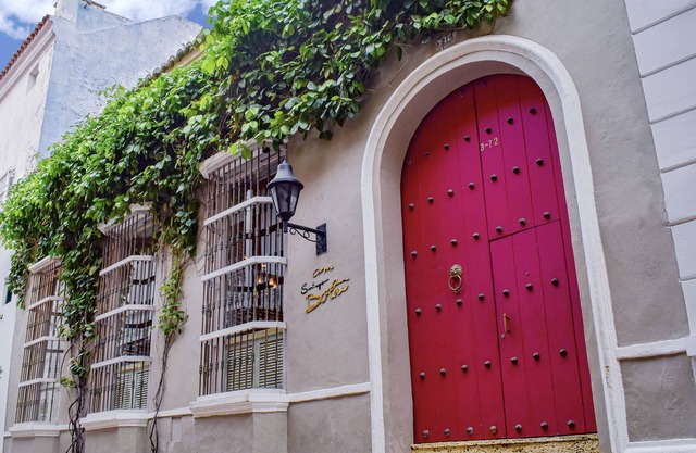 Exclusive villa where art and luxury meet to live the magic of Cartagena.