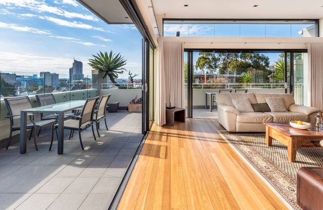 Executive Penthouse Living