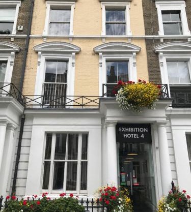 Exhibition Court Hotel 4
