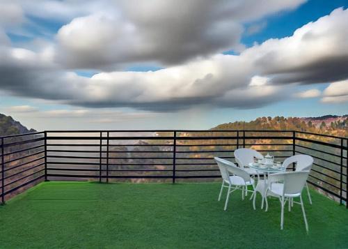 ExoticStays l Empire Kasauli