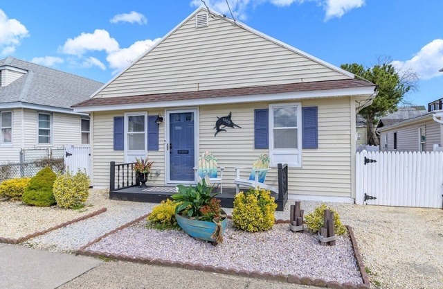 "Experience the Ultimate Beach Getaway at our Jersey Shore Rental!"