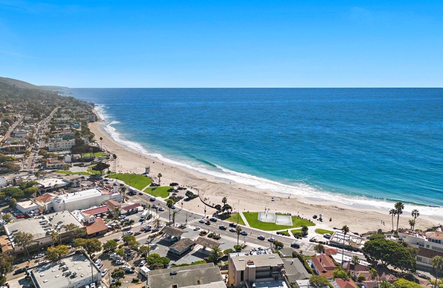 Explore and Experience Laguna Beach heated pool 58
