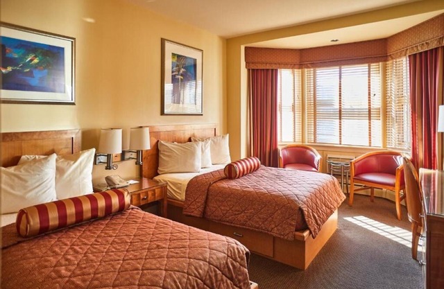 Explore More of Philadelphia! Pet-friendly Property Near National Liberty Museum