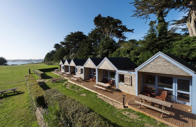 Explorez le Jardin Colonial de L'île de Batz : un Joyau du Nord-finistère, Parfa