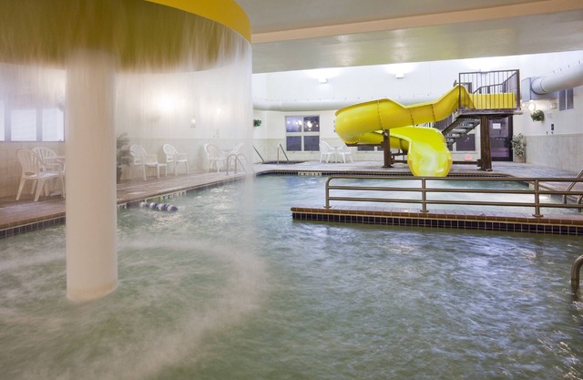 Expressway Suites Fargo