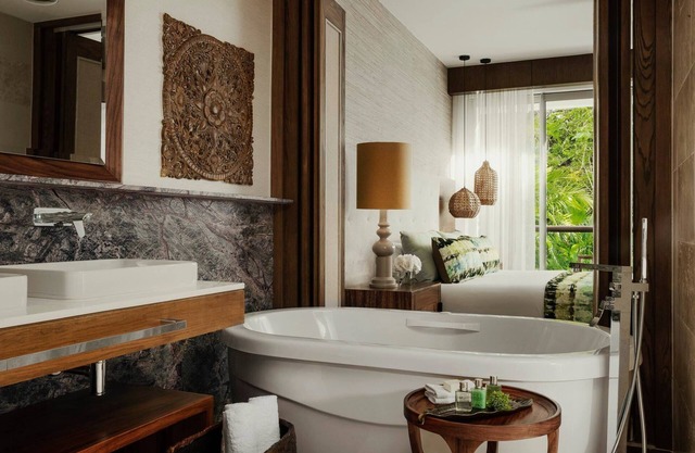 Exquisite 2 Bed 2 Bath Villa in Paradise at the Grand Luxxe