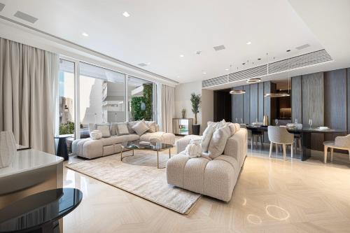 Exquisite 3BR Five Palm Hotel Amenities