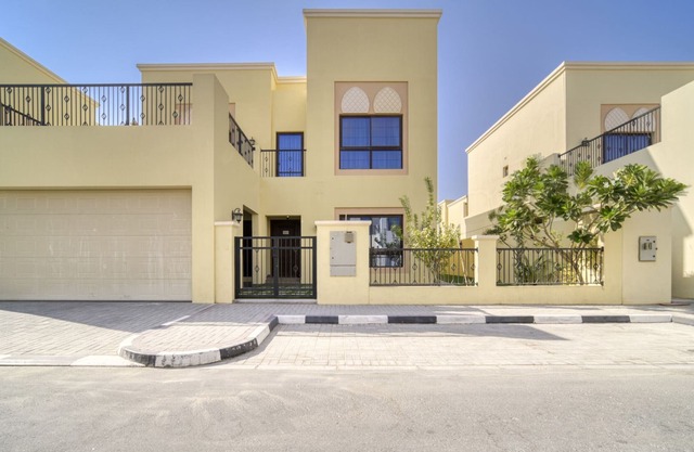 Exquisite 4BR with Assistant Room Villa at Nadd Al Shiba Third, Nad Al Sheba by Deluxe Holiday Homes