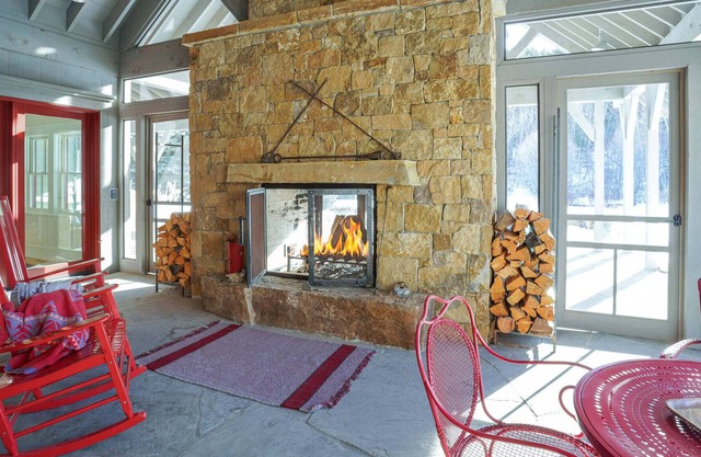 Exquisite Bridger Canyon Retreat