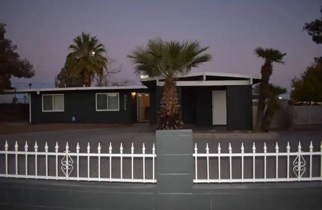 Exquisite Home Near Downtown & Iconic Strip - Your Perfect Mid-Term Rental!