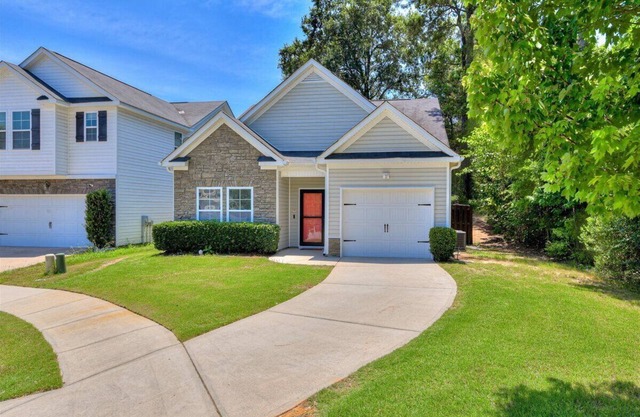 Exquisite Living: Beautifully Designed Home in Prime Location