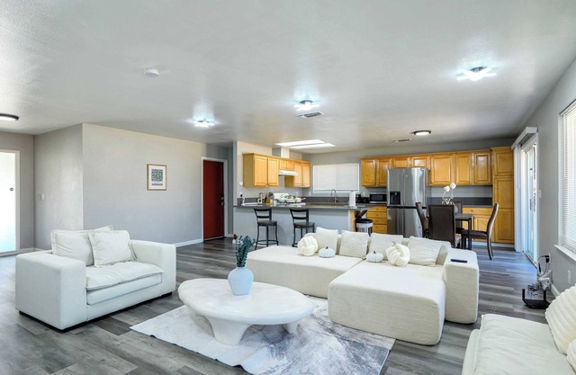 Exquisite Living On Lodestone Cir G#42186