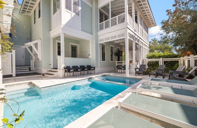 EXQUISITE LUXURY HOME w/POOL, LSV, BIKES! NEXT TO CAMP WATERCOLOR! Pet