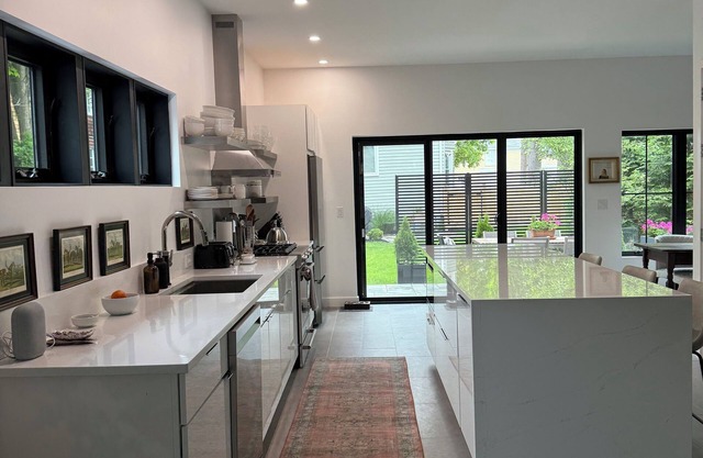Exquisite Modern Luxury Carriage House Built in 2025 - One Block from Track