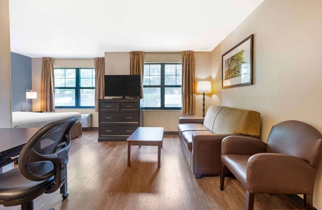 Extended Stay America Suites Princeton West Windsor