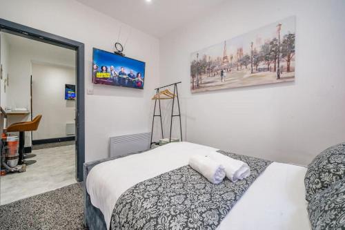 -F19GH- For relaxed & Cosy stay,Free Parking,WiFi
