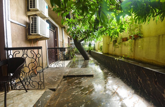 FabExpress Corinthia Boutique Rooms, Candolim Beach