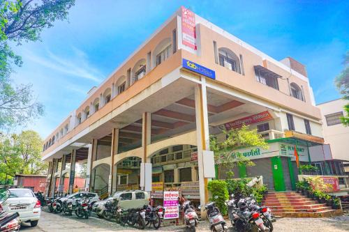 FabExpress Om Sai - Nr Nashik Railway Station