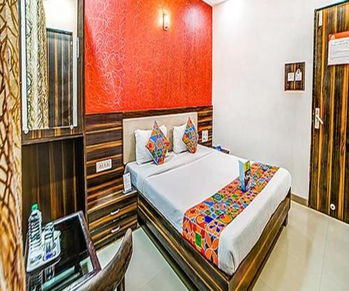 FabExpress The Adore Palace - Nr Mumbai International Airport