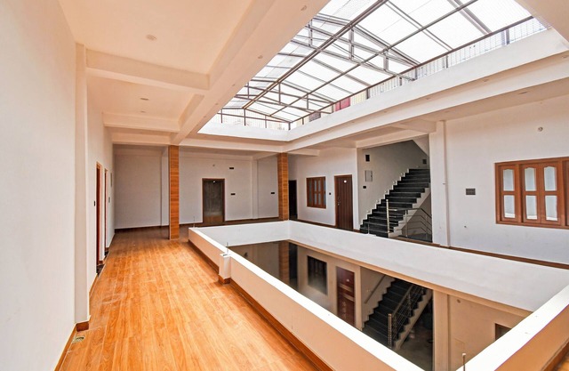 Fabexpress Vista Inn