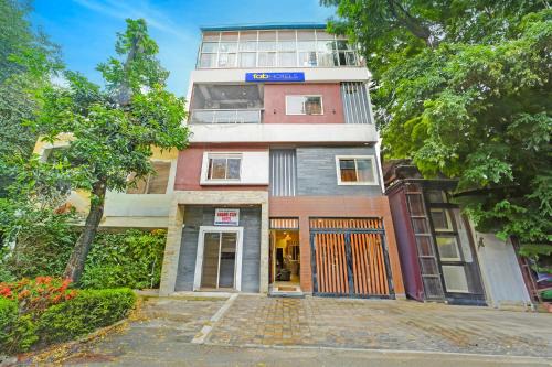 FabHotel Grand Stay Ambedkar Nagar