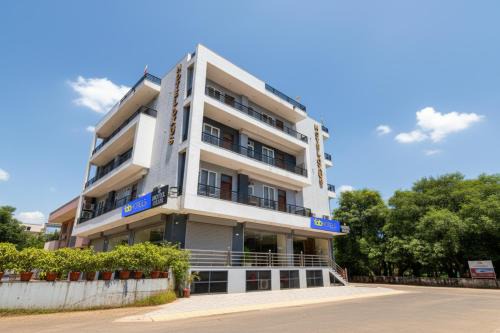 FabHotel Oxus