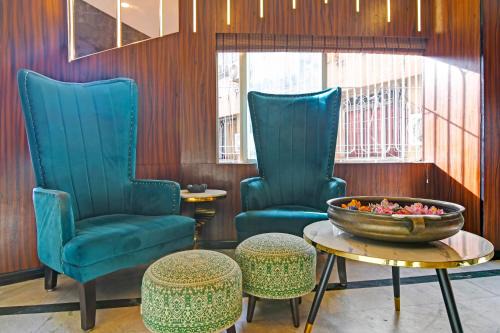 FabHotel Samrat