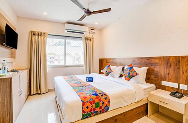 Fabhotel Spark Inn