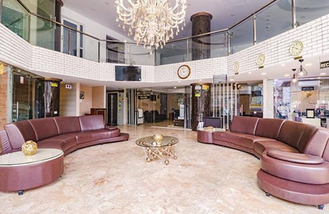 Fabhotel Turning Point