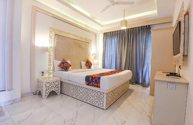 FabHotel Yahweh Beach Inn With Bar, Calangute