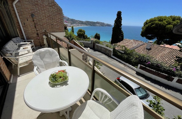 Fabulous 2 bedroom chalet with stunning views and