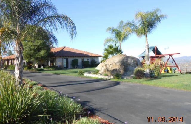 FABULOUS 360 VIEW, beautiful 4000 sf home & pickleball 30 + days stay required.