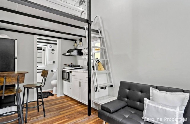 Fabulous Tiny Home with AC in picturesque Lake Lure