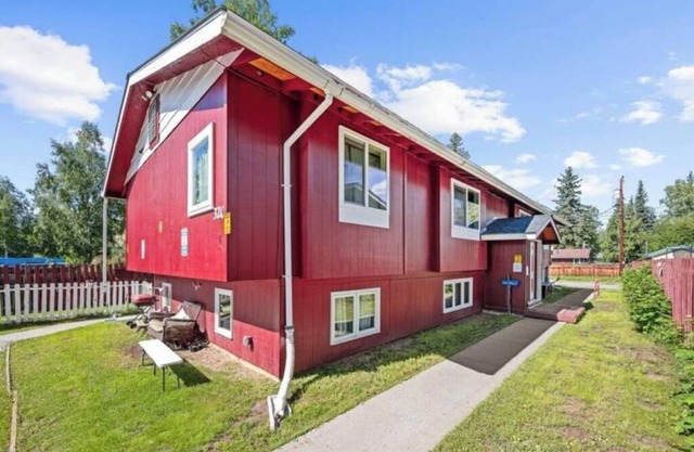 Fairbanks Rafiki Unit 2