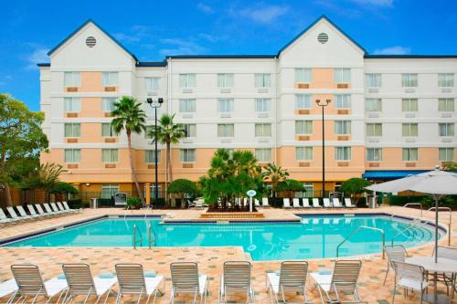 Fairfield Inn & Suites by Marriott Orlando Lake Buena Vista in the Marriott Village - Free Shuttle to Disney Theme Parks