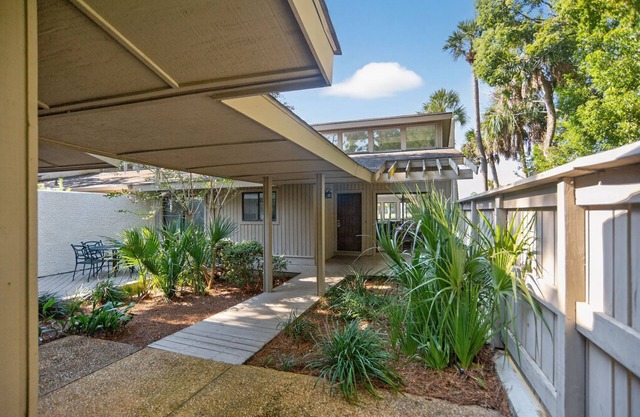 Fairway One 6953- Wonderful 3 BR/3.5 BA Ground Floor Flat with Golf Views