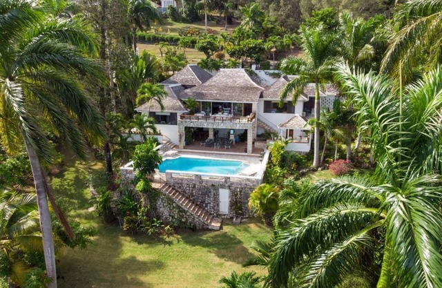 Fairwinds Luxury villa