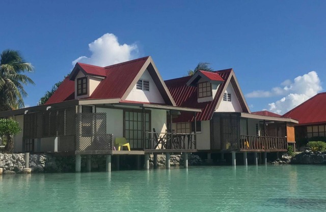 FAKARAVA- Fare veke lagoon en 1/2 pension